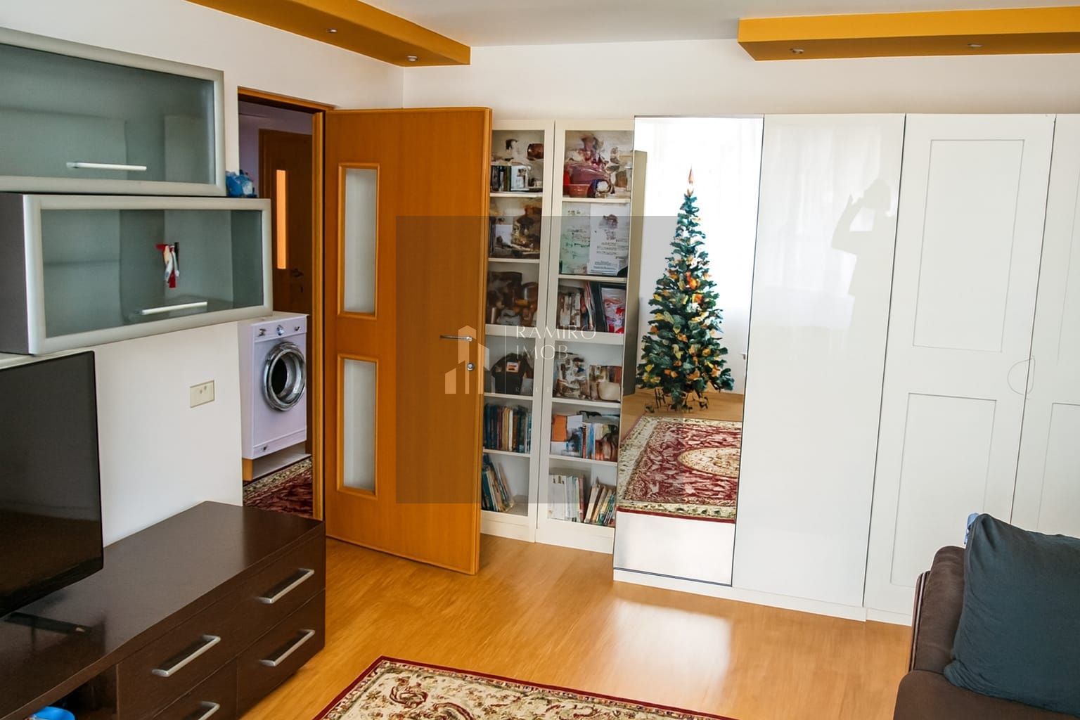 Apartament 3 camere | 70 mp | Loc de parcare și boxă - Poză 9
