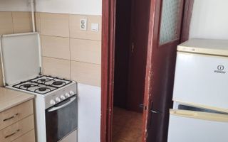 Apartament 2 camere 54 mp utili bucatarie inchisa etaj 3 zona Terezian - Poză 6