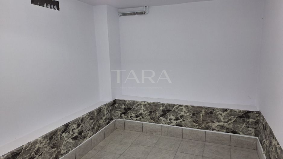 Casa de vanzare cu 6 camere in cartierul Andrei Muresanu - Poză 9