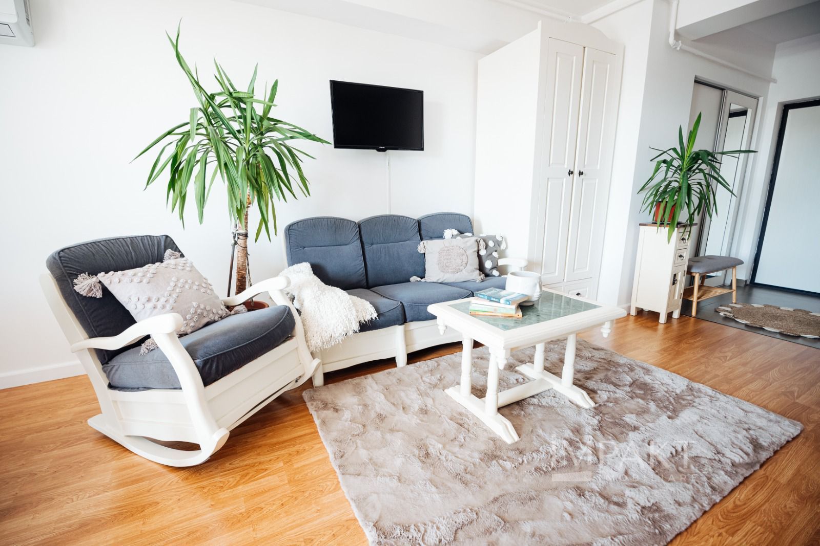 Inchiriere apartament cu o camera, mobilat modern, in zona Iullius Mall! - Poză 2