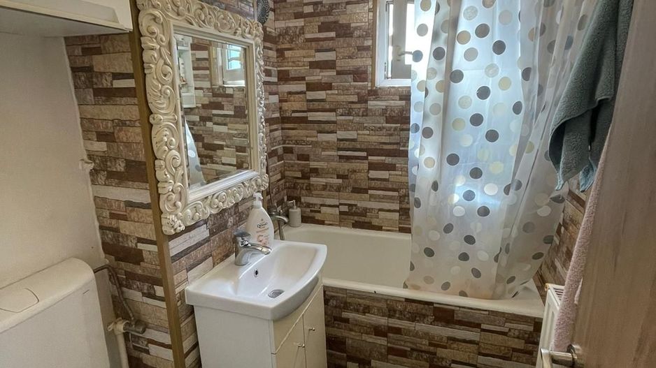 Apartament cu 3 camere de vanzare, zona Cetate - Poză 5