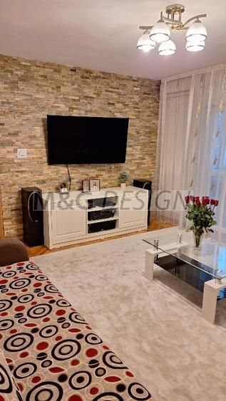 Apartament 4 camere Complexul Studentesc etaj 1 - Poză 2