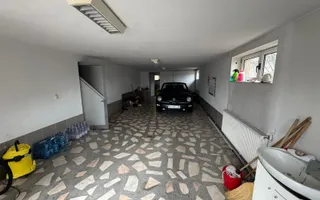 Vila cu 6 camere, 420mp,  teren 720mp, parcari, Zona Shopping City - Poză 28