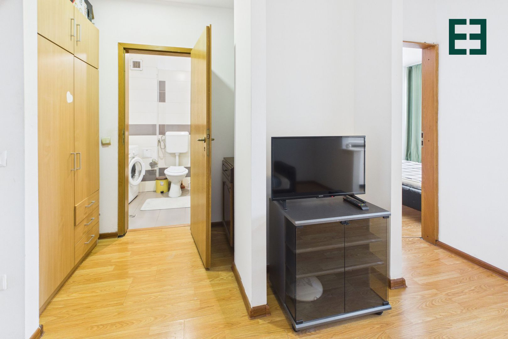 De închiriat - Apartament cu 2 camere -  Zona Confecții - Arad - Poză 4