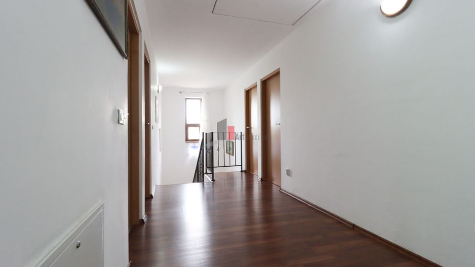 Vila "SEPHARA", teren 700 mp,  292 mp suprafata totala, NEGOCIABIL - Poză 23