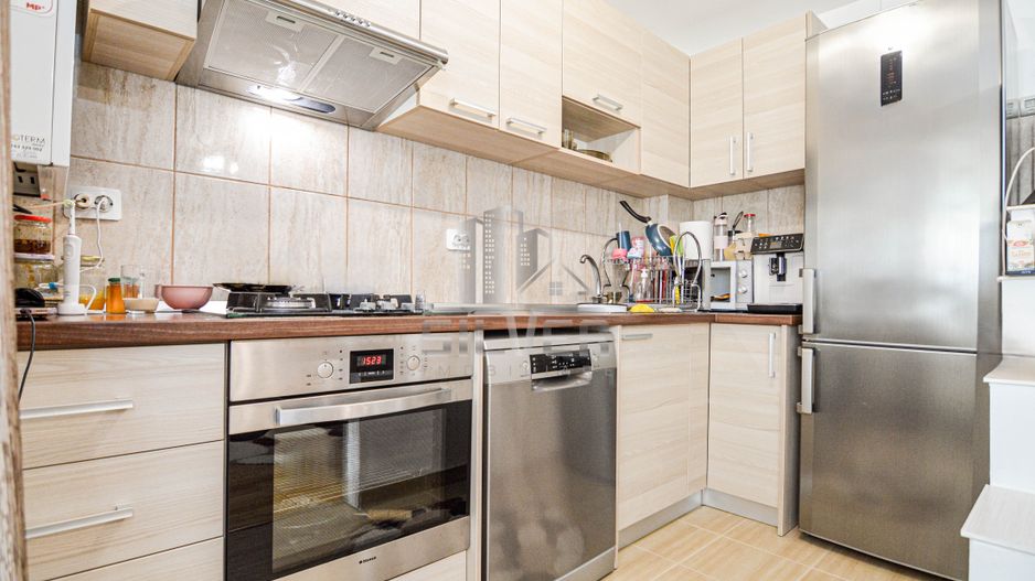 Apartament 3 camere finisat, cu parcare, zona Centrala Floresti - Poză 4