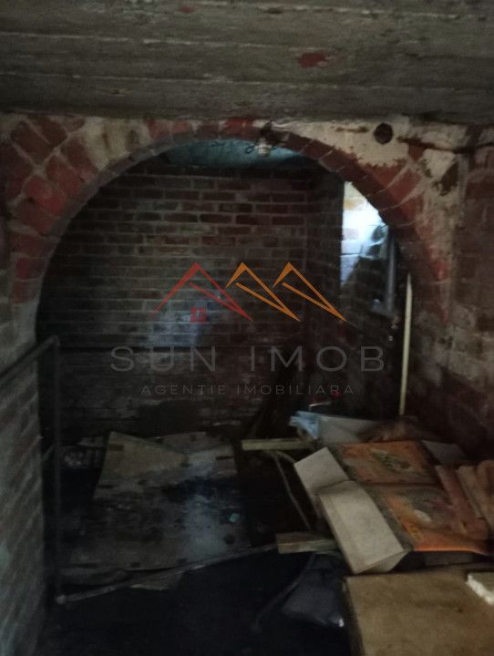 Casa 3 camere, ultracentral, fara trafic auto, Campina, Prahova - Poză 8