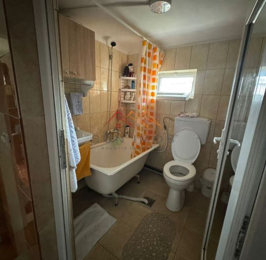 Casa solida 5 camere, teren 736mp, toate utilitatile, CT - Poză 12