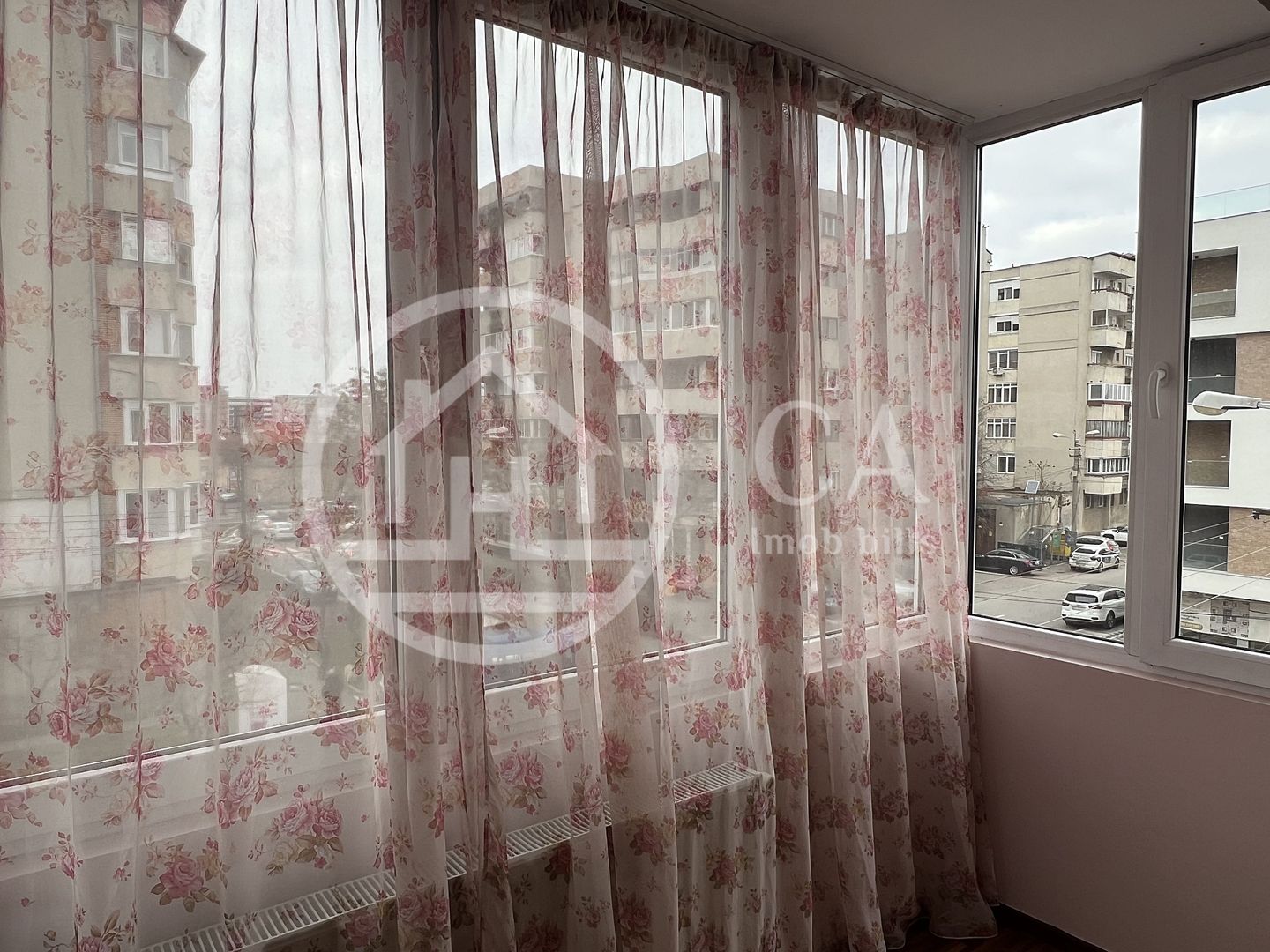 Apartament cu 3 camere de inchiriat in zona Decebal, Oradea. - Poză 10