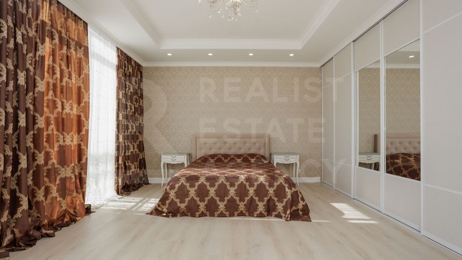 Chirie, apartament, 3 camere, Strada Bernardazzi, Centru - Poză 1