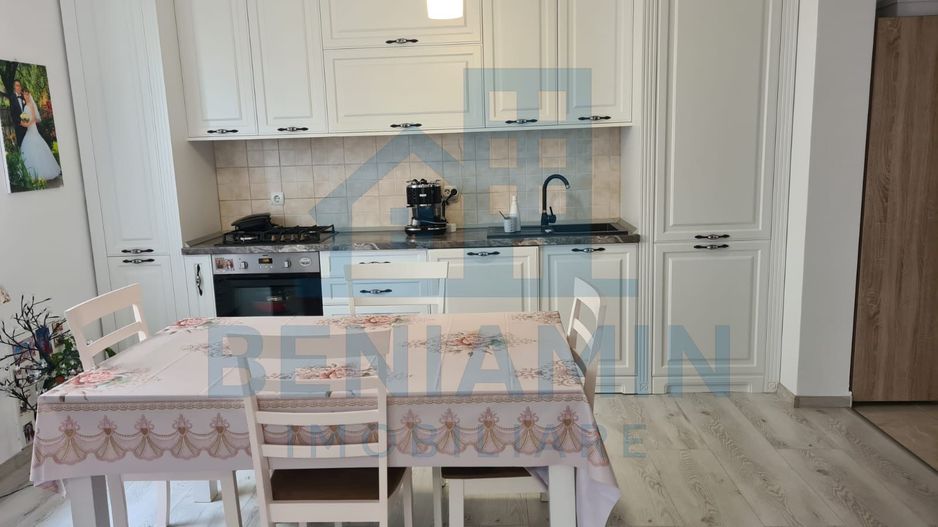 Apartament 2 camere decomandat etaj 1 Cartier Tractorul 2014 - Poză 1