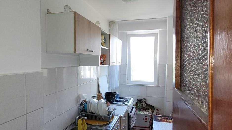 De vânzare: apartament 2 camere-Râul Doamnei-metrou-Drumul Taberei - Poză 5
