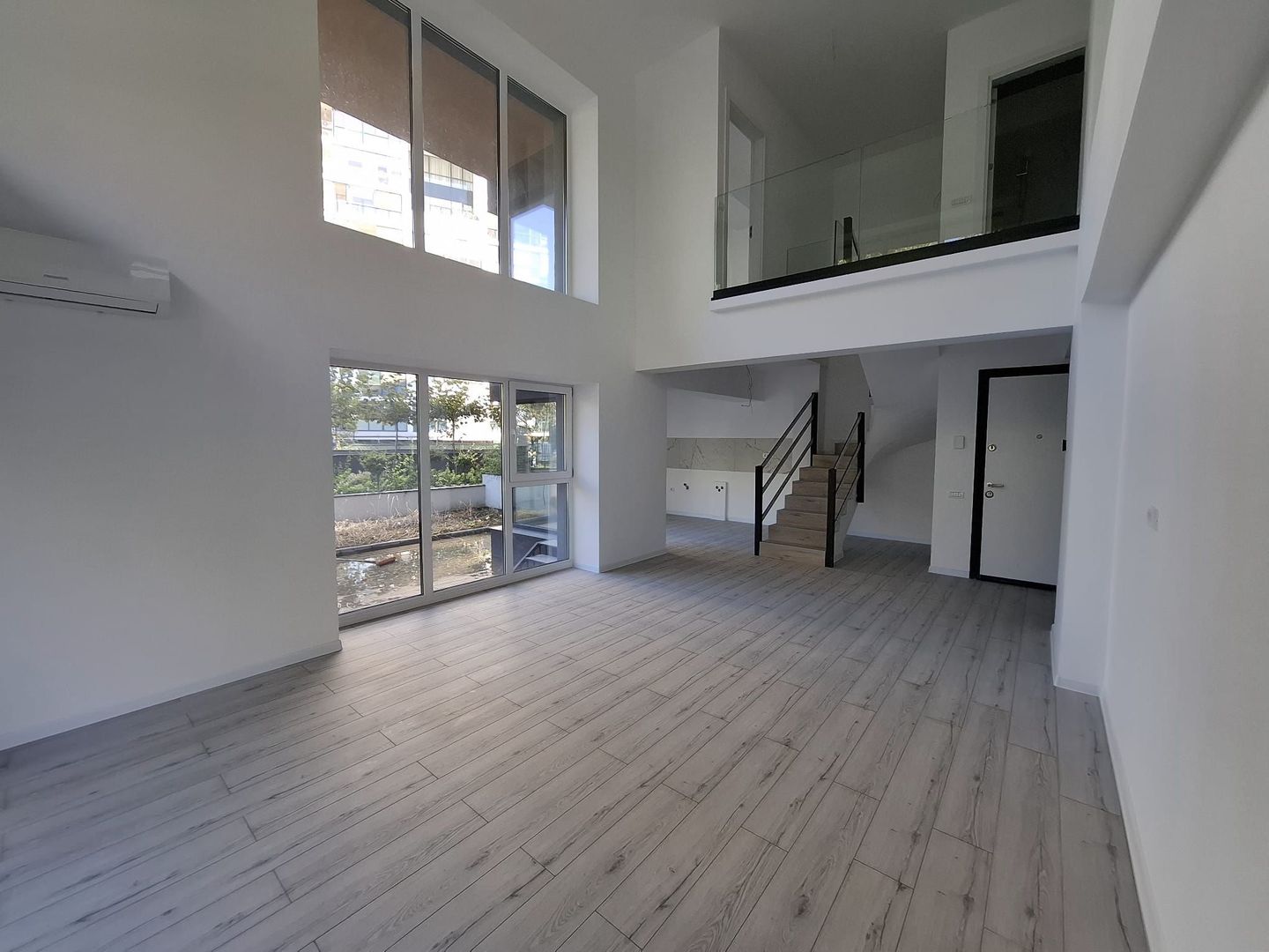 4 camere Bloc Nou Rezidential Birouri L330 GranVia Lake View - Poză 6