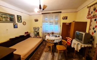 Casa 3 Camere, 90 mp, Teren 250 mp, Zona Centru - Poză 1