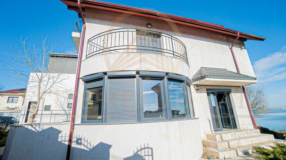 Năvodari - Casă exclusivistă cu ponton privat – Primul rând la lac - Poză 45