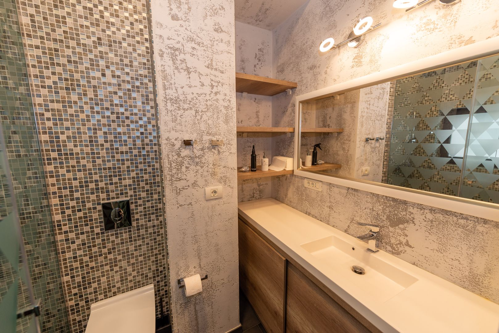 Inchiriere Apartament 4 camere, mobilat si utilat lux, zona Libertatii - Poză 12