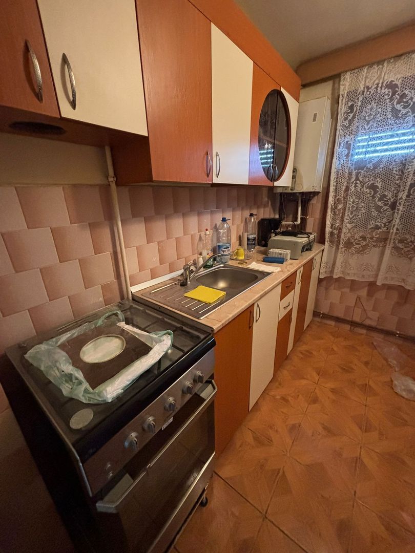 Apartament cu 3 camere de vanzare in Cugir - Poză 6