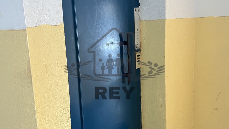 Apartament 4 camere decomandate 4 balcoane etaj 1 Str. Bâlea/Sibiu - Poză 6