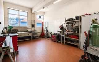 Hala industrială+spații administrative- Str. Tractorului - Poză 12