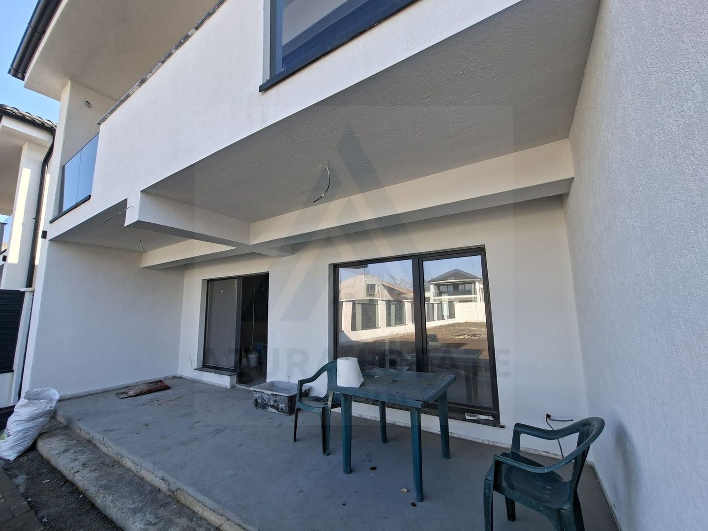 Casa individuala 4 camere 146 mp utili P+1 si teren 475 mp in Selimbar - Poză 2