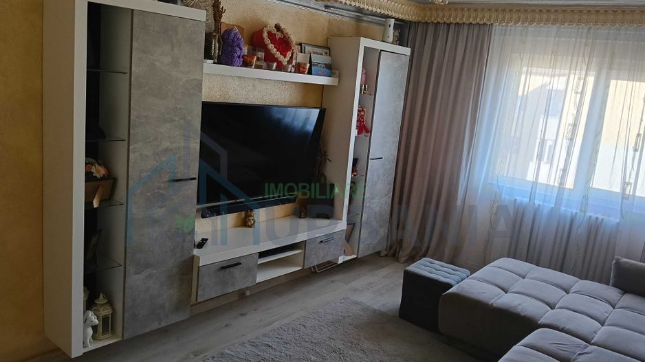 Apartament 3 camere, decomandat, etaj 4/5, complet mobilat și utilat, Iași, Luca Arbore Nr 32 - Poză 1
