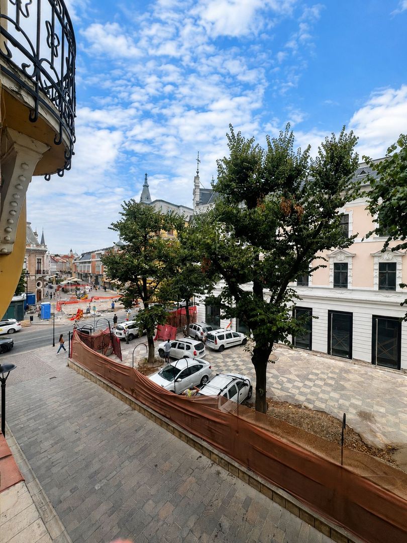 Apartament Ultracentral, renovat, etajul 1, centrala pe gaz - Poză 2