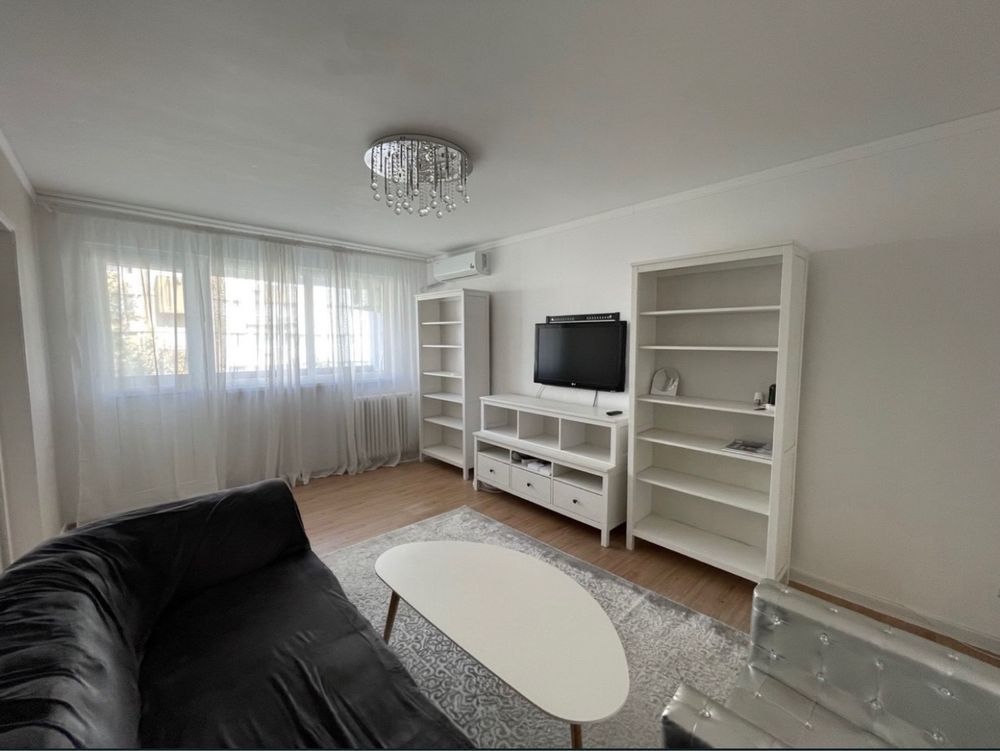 Apartament 3 camere Drumul Taberei Favorit - Poză 1