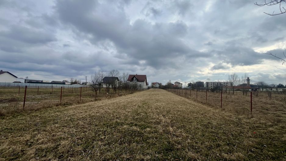 Teren Intravilan 2020 MP | Zonă Linistita | Radauti - Poză 5