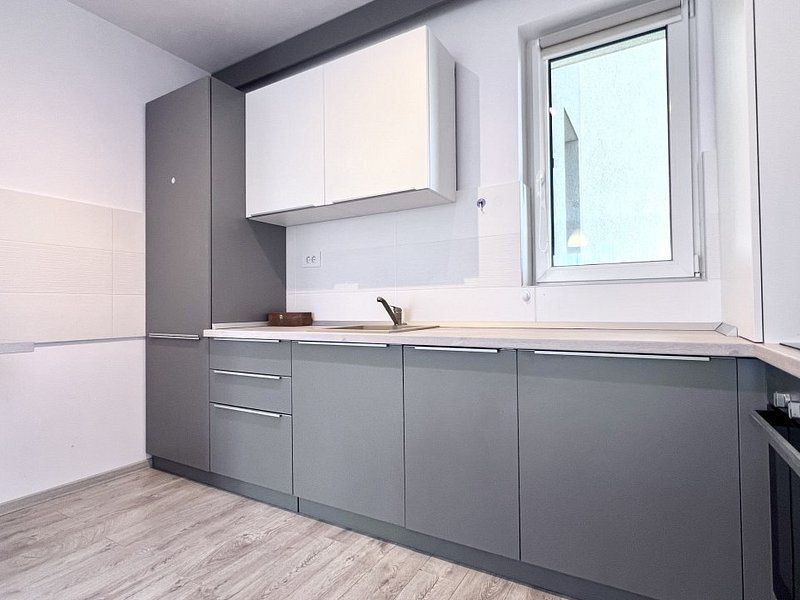 Apartament 2 camere, cu view superb, in zona Aradului - complex Iris Armoniei - Poză 6