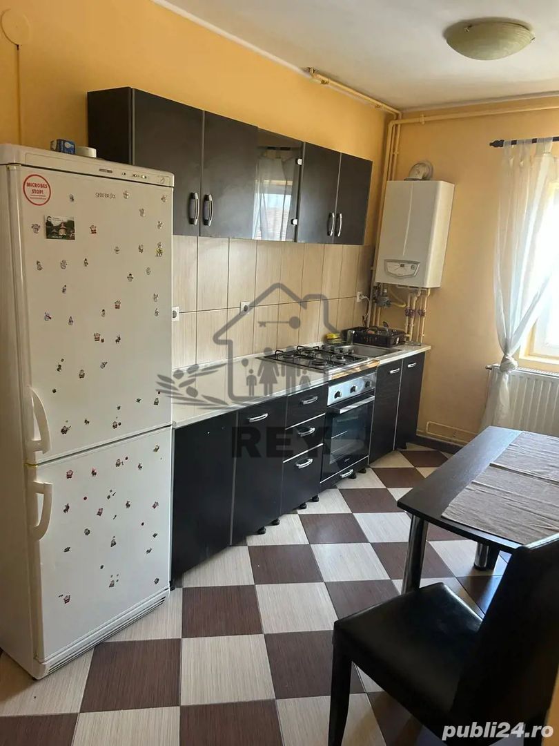 Apartament 4 camere zona Penny Vasile Aaron 89 mp utili - Poză 2