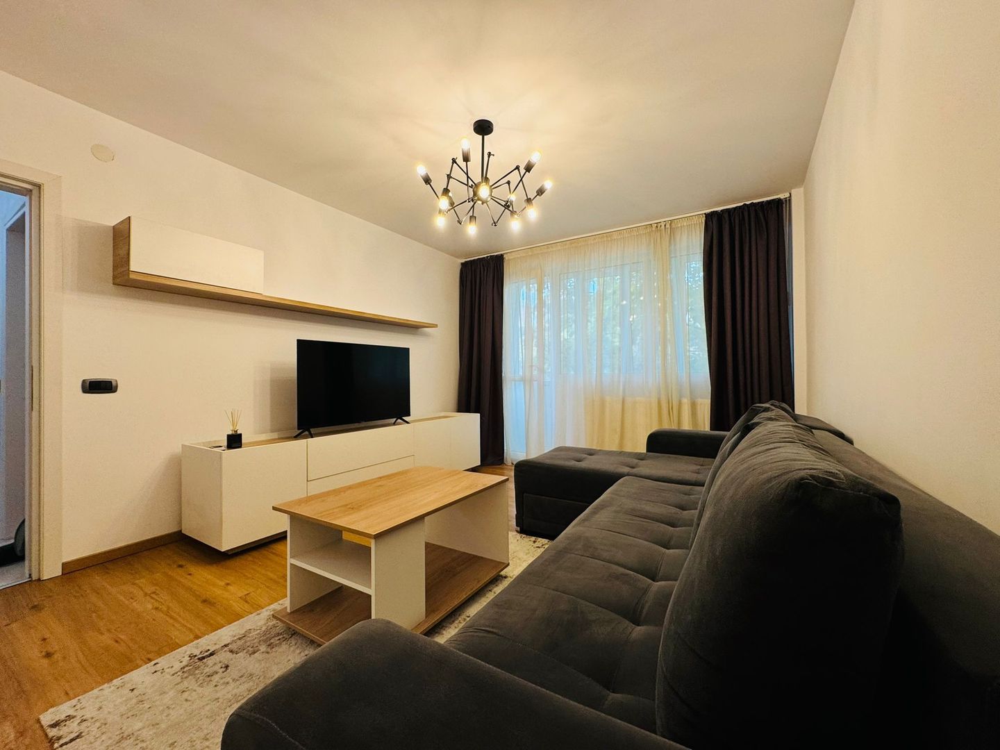 Apartament 2 camere Drumul Taberei AFI - Poză 1