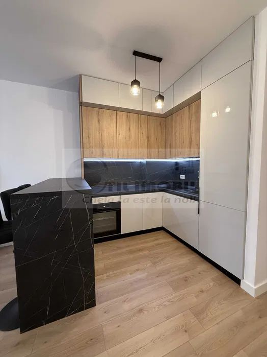 Apartament 3 camere Silk District - 699 euro - Poză 2