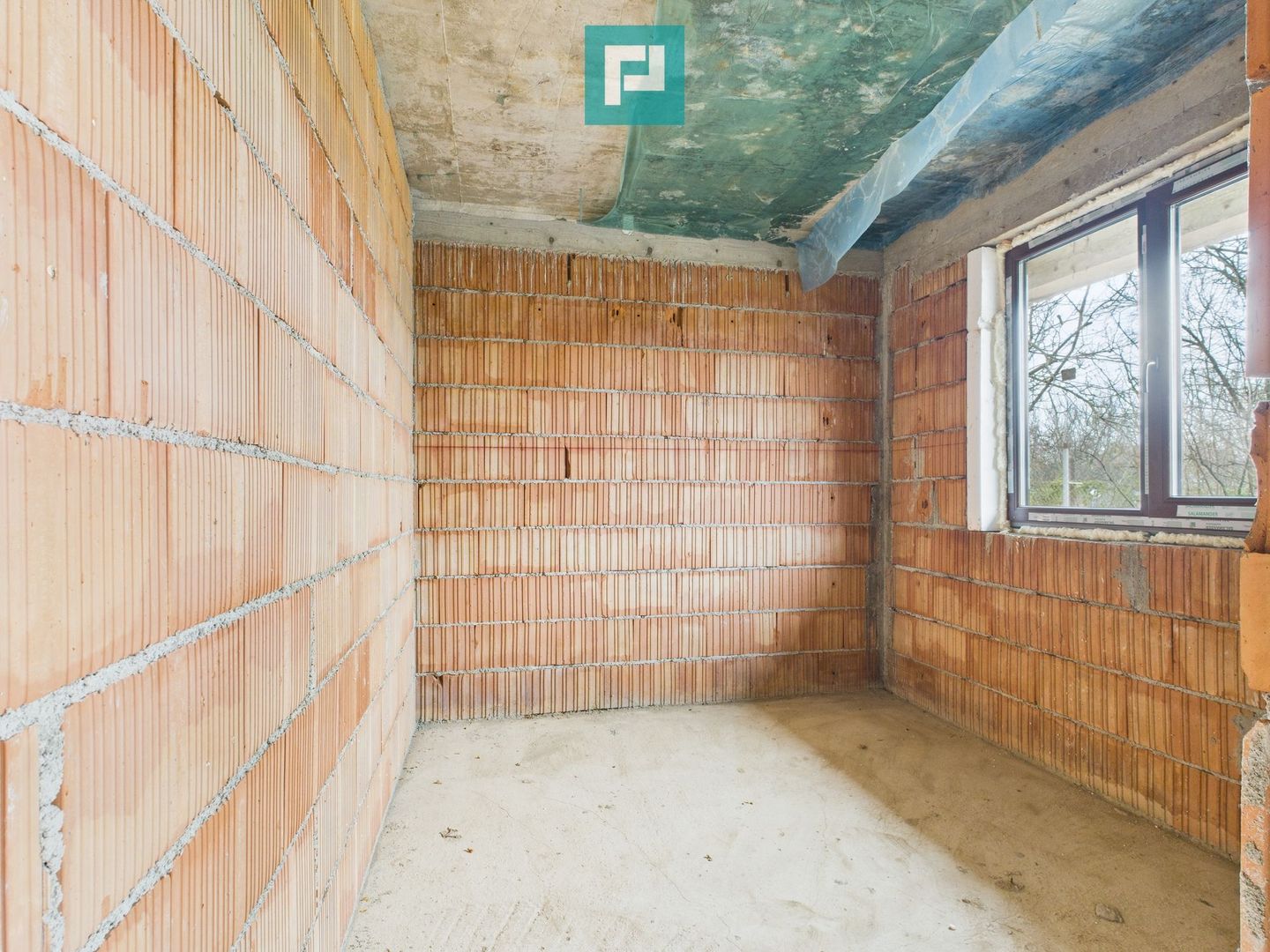 Duplex solid 120 mp, intimitate și calm in Chisoda - Poză 17