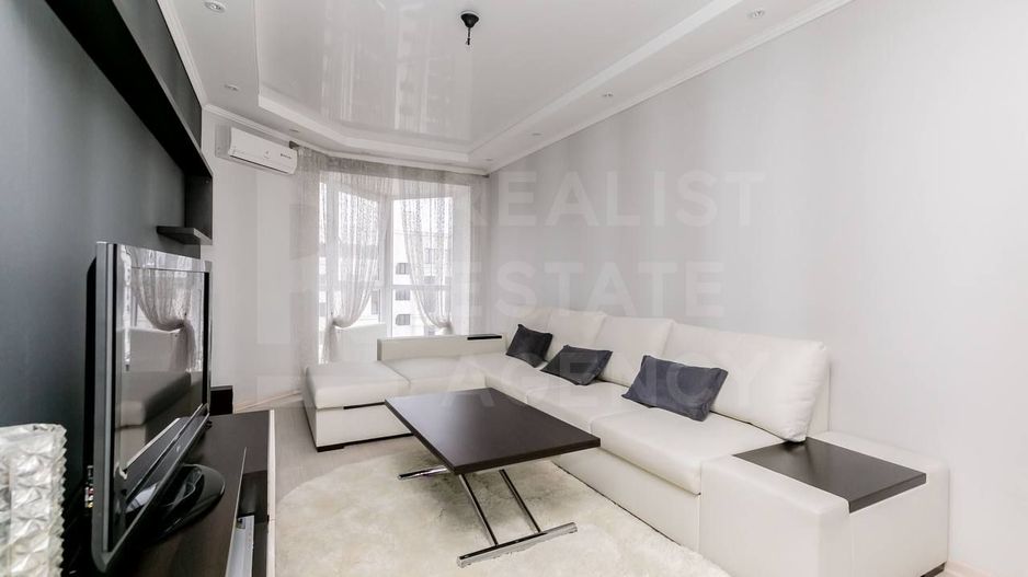 Chirie, apartament, 3 camere, Valea Trandafirilor, Centru - Poză 1