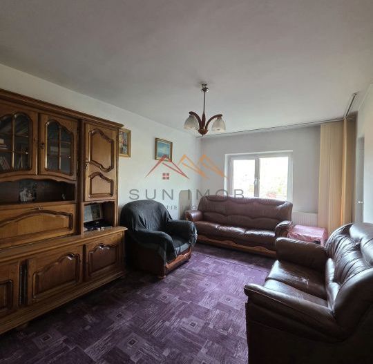 Apartament 2 camere, ultracentral, Campina, Prahova - Poză 1