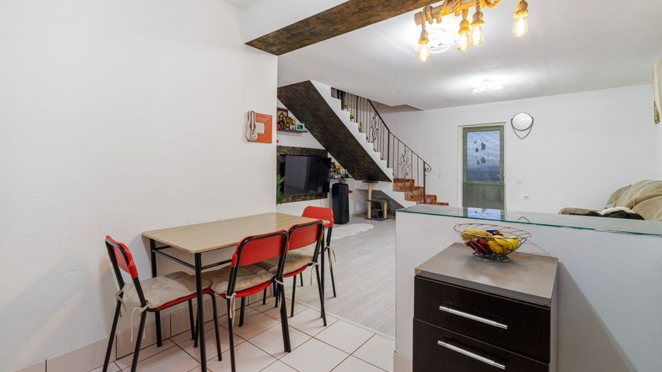 Casa 3 camere Dragomiresti strada principala - Poză 8