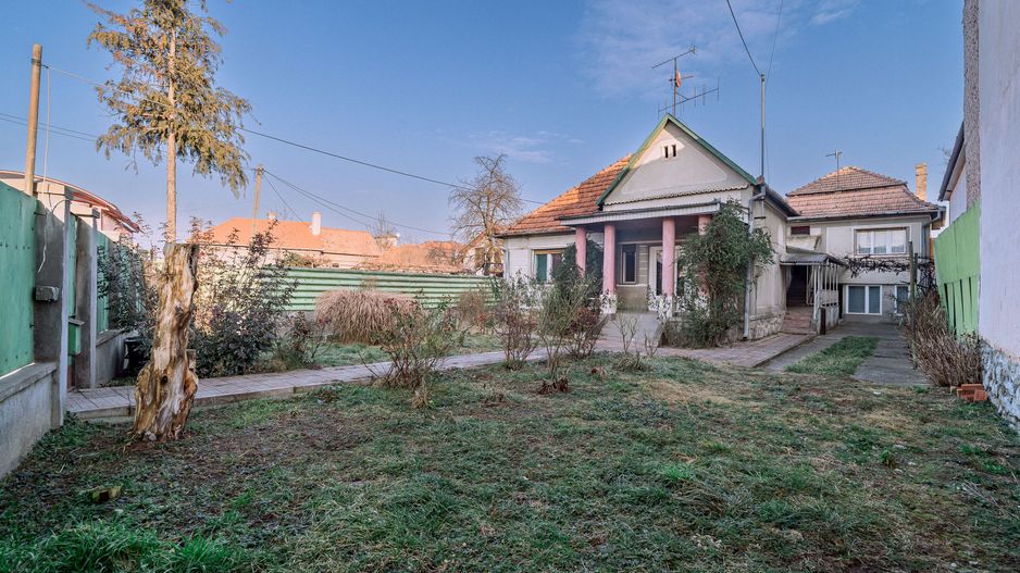 Casă, 6 cam, 2 bucătării, 2 băi, #Aleșd, 80 000 E. Comision 0 - Poză 1