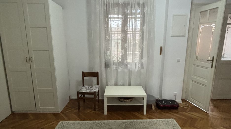 Apartament 3 camere la curte - Poză 19