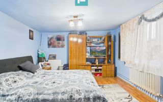 Două case pe un teren generos în Ghiroda - Poză 24