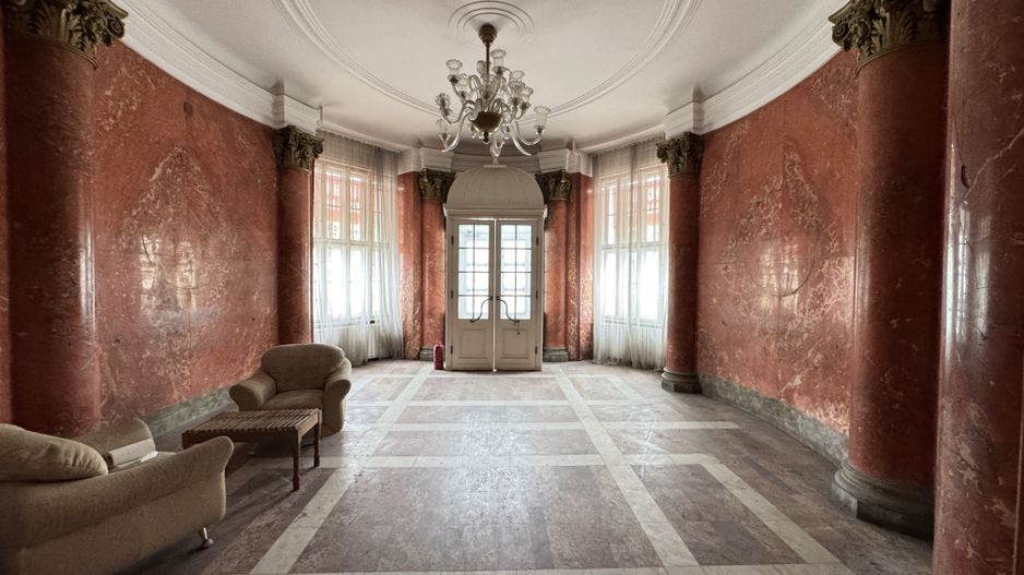 Spatiu la parter in zona Centrala fostul hotel Timisul - Poză 3