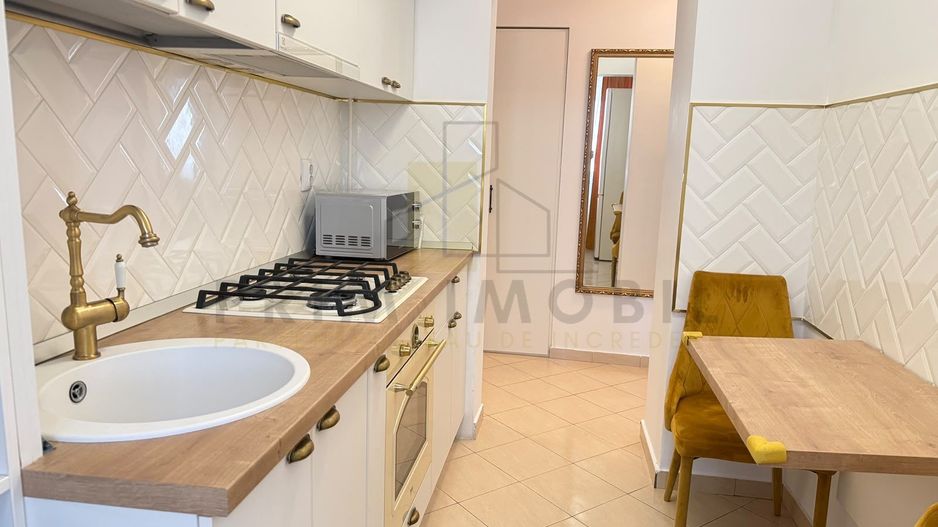 Apartament 2 camere, Hala Centrala, etaj 8, vedere panoramica, renovat - Poză 14