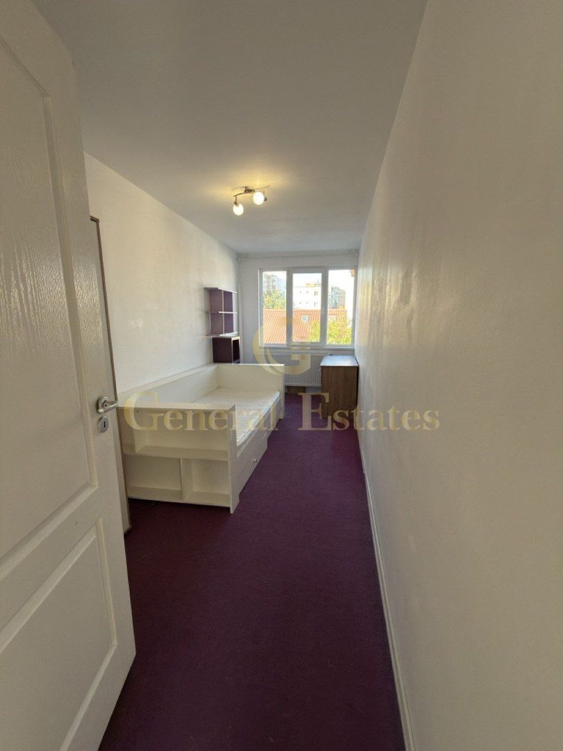 Apartament spatios cu 3 camere - Poză 3