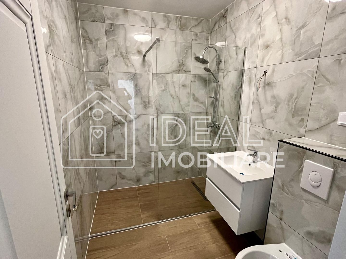 Apartament cu 3 camere de vânzare– Doamna Stanca - Poză 5