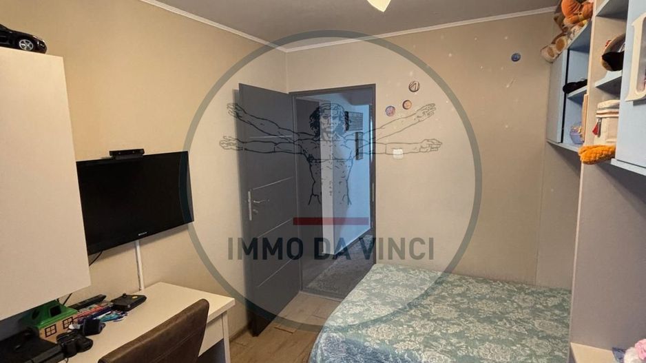 Vând apartament 3 camere Între Lacuri - Poză 5