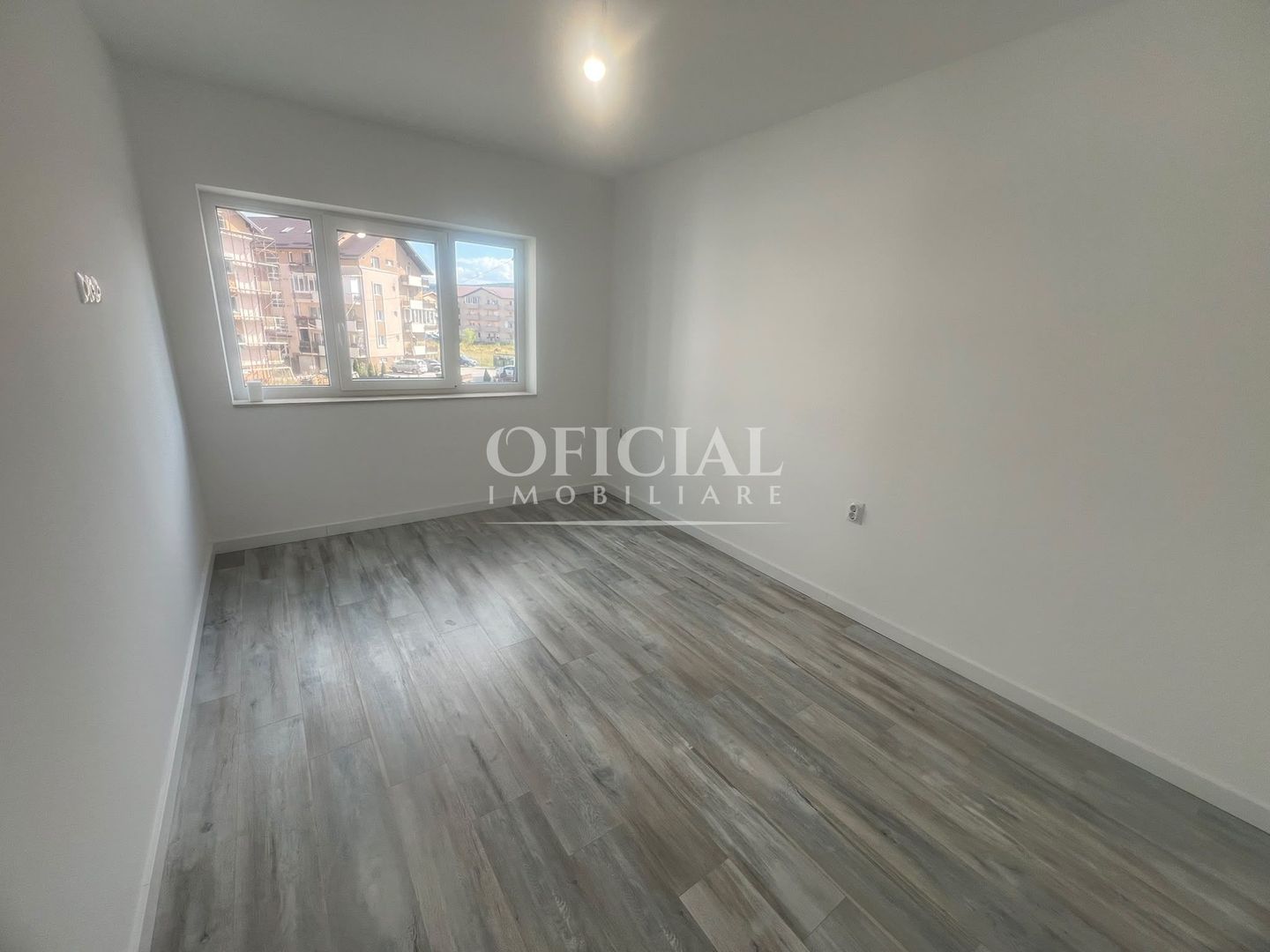 Apartament 3 camere | Terasa | Parcare | Lift | Eroilor | Floresti - Poză 4