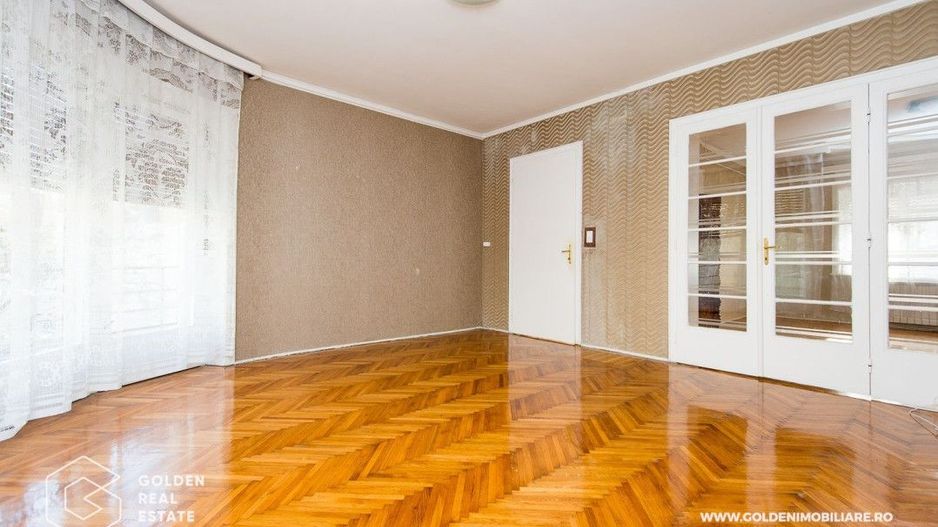 Apartament 3 camere, ultracentral - Poză 1