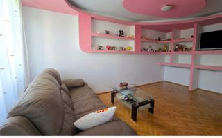 Vânzare Apartament 2 camere Sebastian - Poză 1