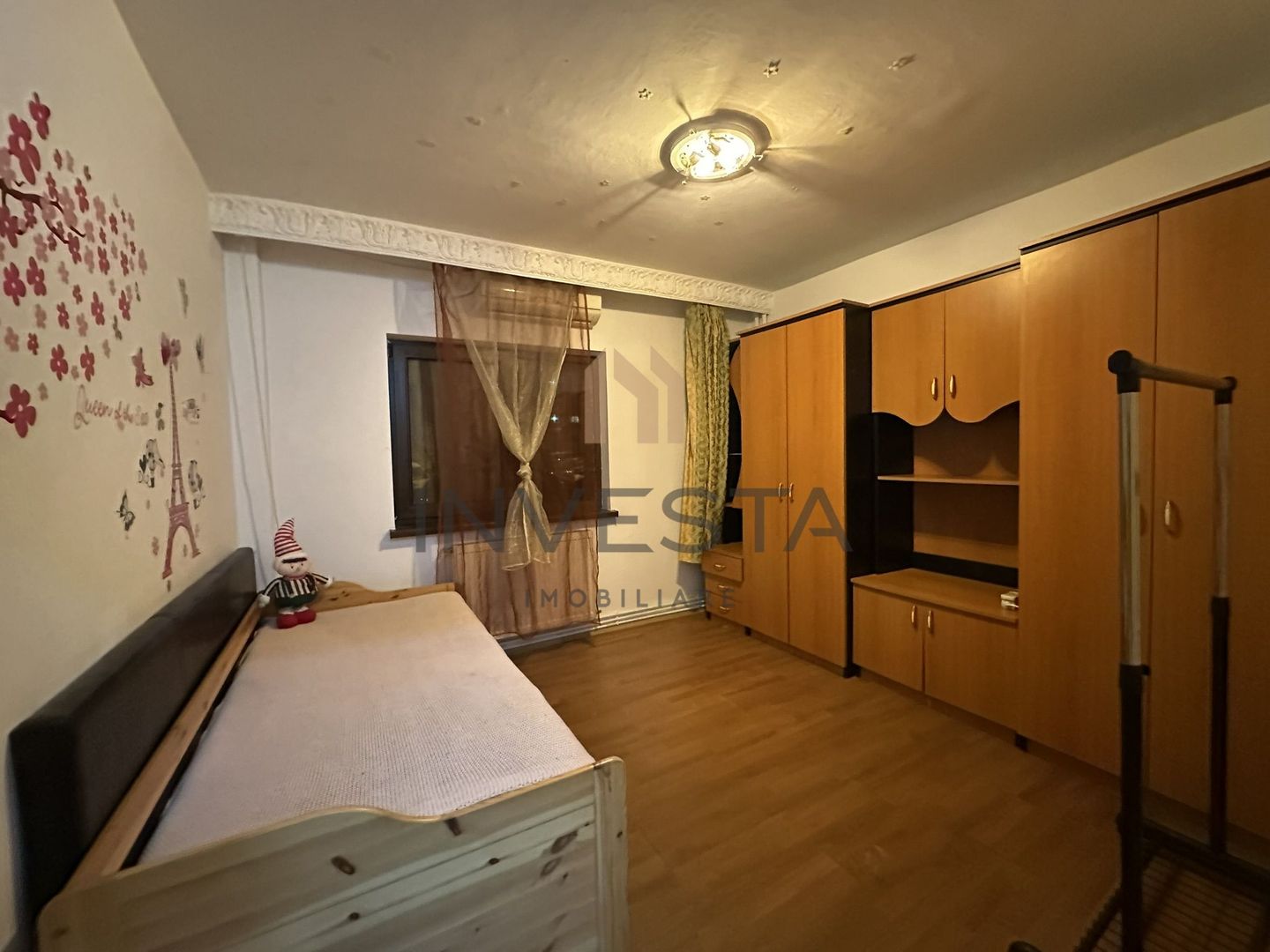 Oportunitate de investite Intre Lacuri! Apartament 3 camere decomandat - Poză 5
