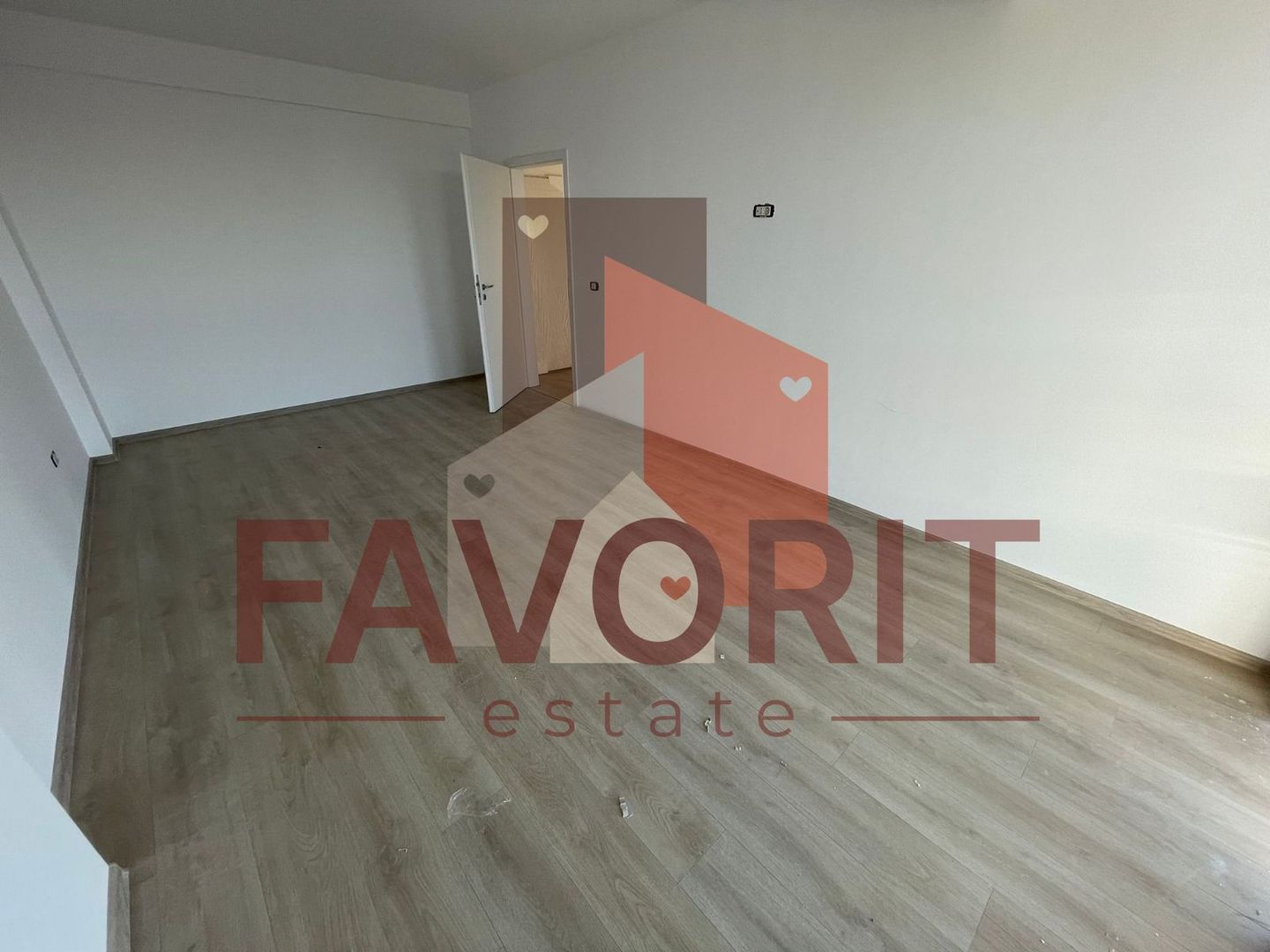 Zona Aradului. Terasa 42 mp. Dormitor matrimonial cu dressing. Comision 0%. - Poză 10