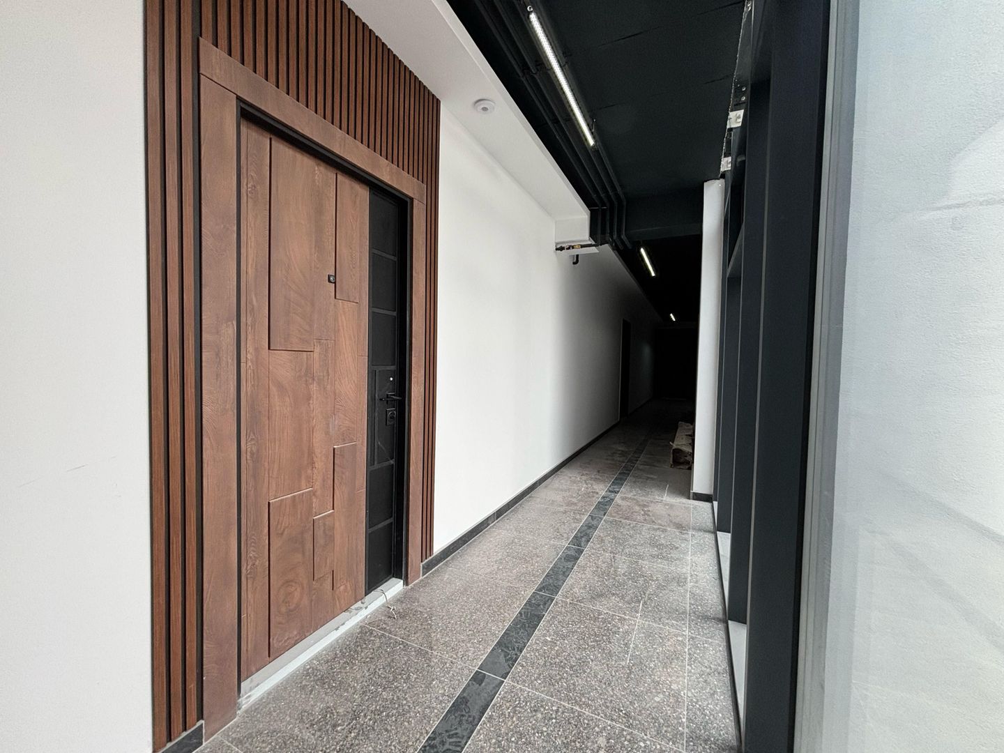 Apartament PREMIUM 3 camere cu GARAJ - zona Centrala - Poză 12